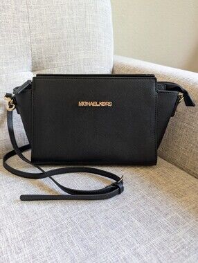 Michael Kors Selma Medium Bag